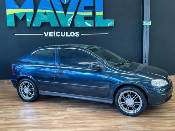 CHEVROLET ASTRA 1.8 MPFI GL 8V GASOLINA 2P MANUAL CHEVROLET ASTRA 1.8 MPFI GL 8V GASOLINA 2P MANUAL